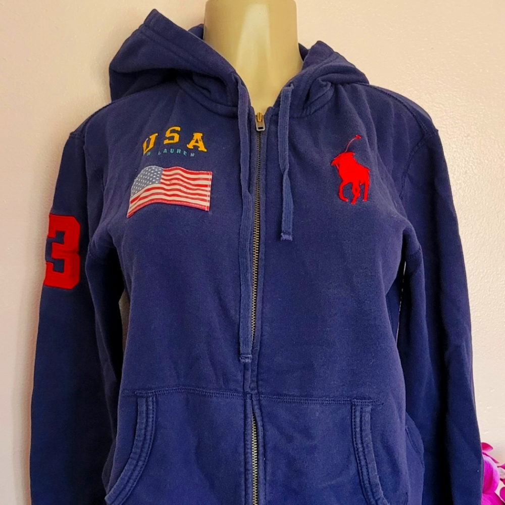 Polo sweater